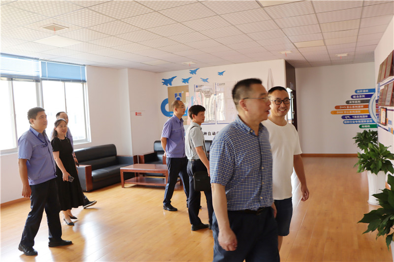 中船海洋装备集团副总经理陈建平一行到九江英智科技有限公司调研